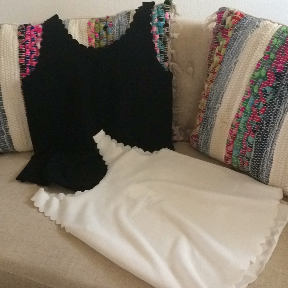 Scalloped tanks bundle, new